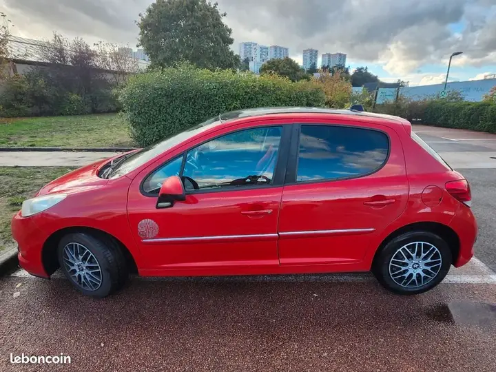 Peugeot 207