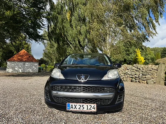 Peugeot 107 2010 photo 2
