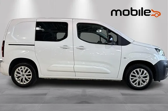 Citroen Berlingo 2023 photo 2