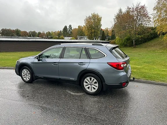 Subaru Outback 2015 photo 3