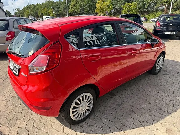 Ford Fiesta 2014 photo 5