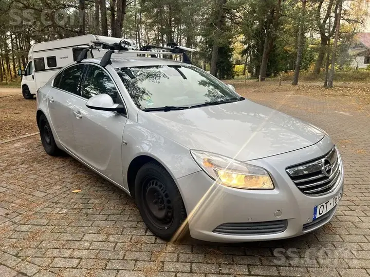 Opel Insignia 2011 photo 2