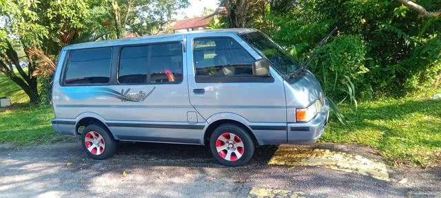 Nissan Vanette