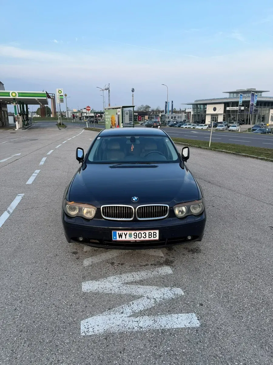 BMW 7 Series 2004 photo 3