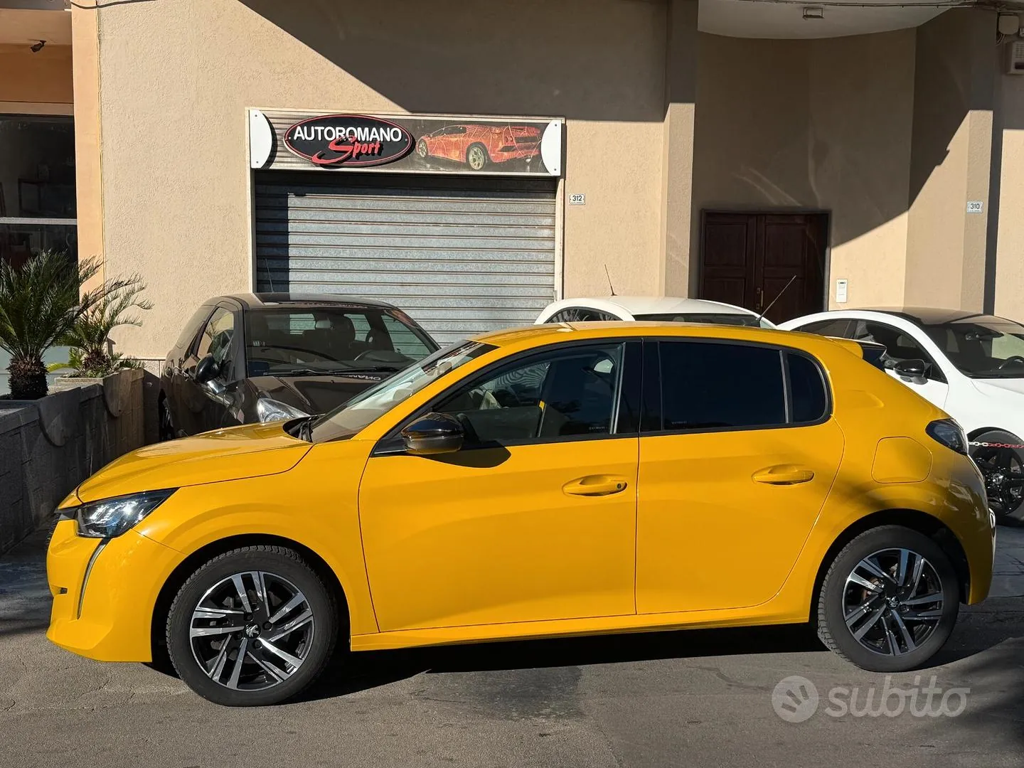 Peugeot 208 2022 photo 3