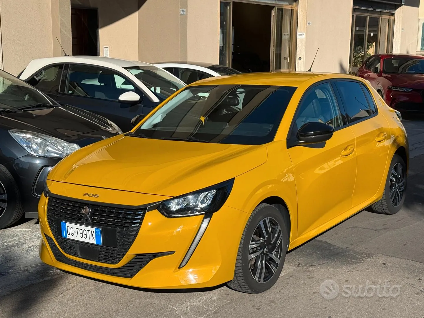 Peugeot 208