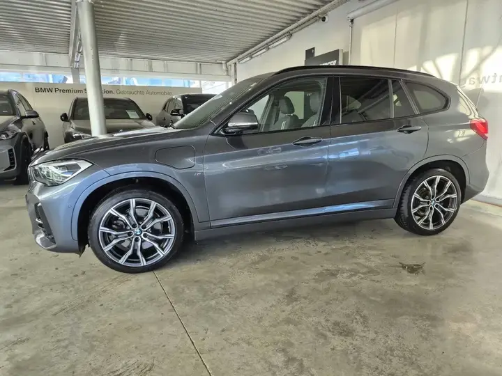 BMW X1 2022 photo 3