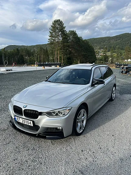 BMW 320I