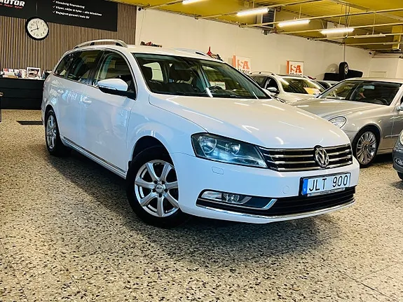 Volkswagen Passat 2013 photo 2