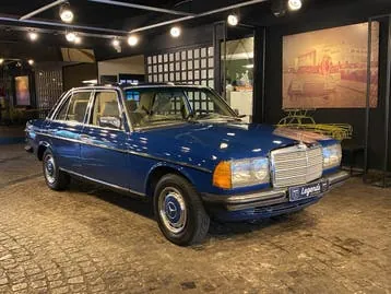 Mercedes-Benz 240D
