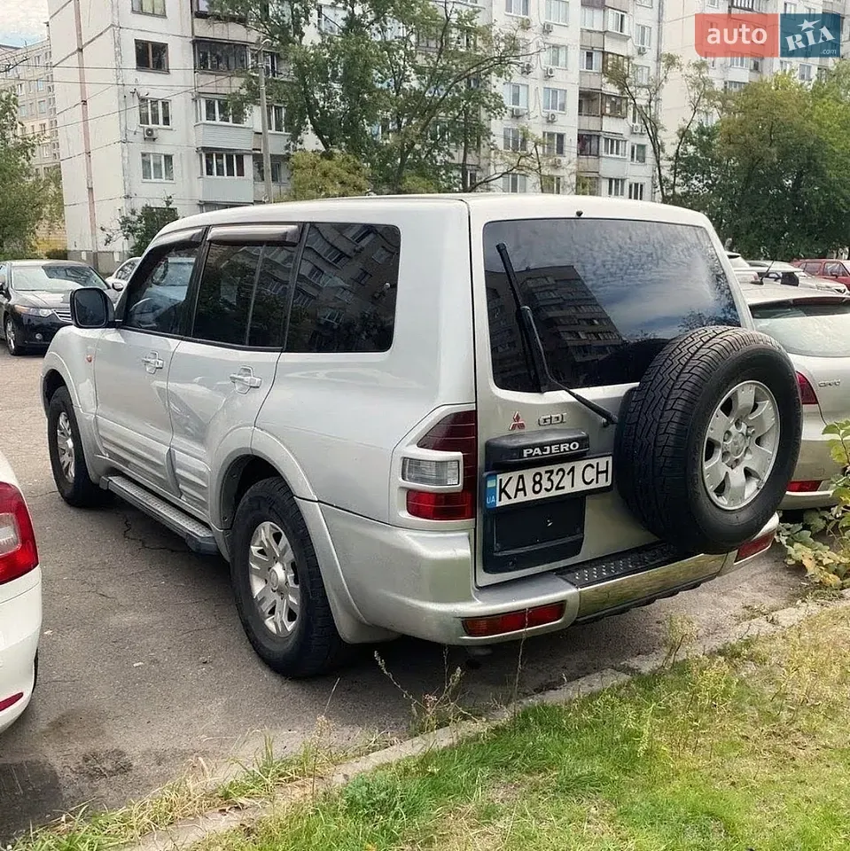Mitsubishi Pajero 2001 photo 3