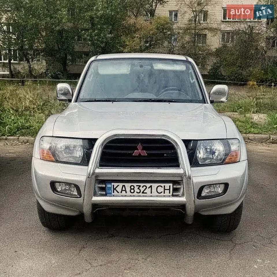 Mitsubishi Pajero 2001 photo 2
