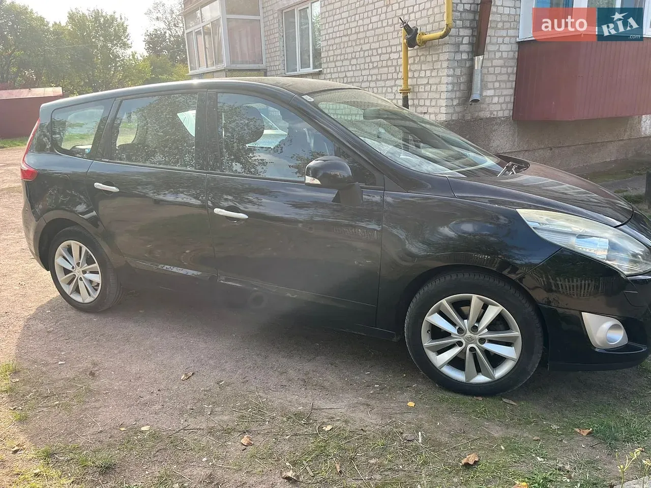 Renault Scenic 2011 photo 4