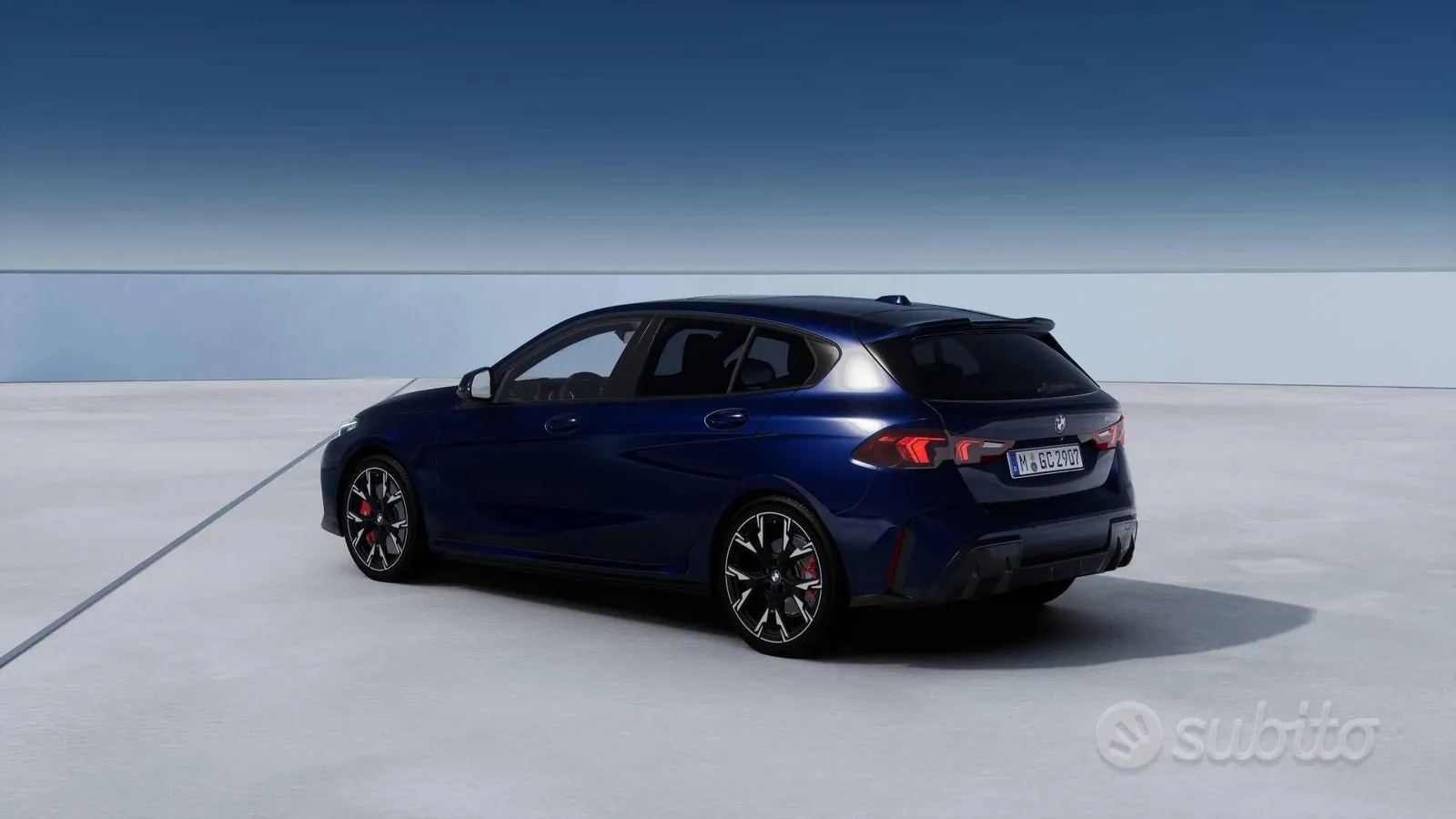 BMW 1 Series 2023 photo 2