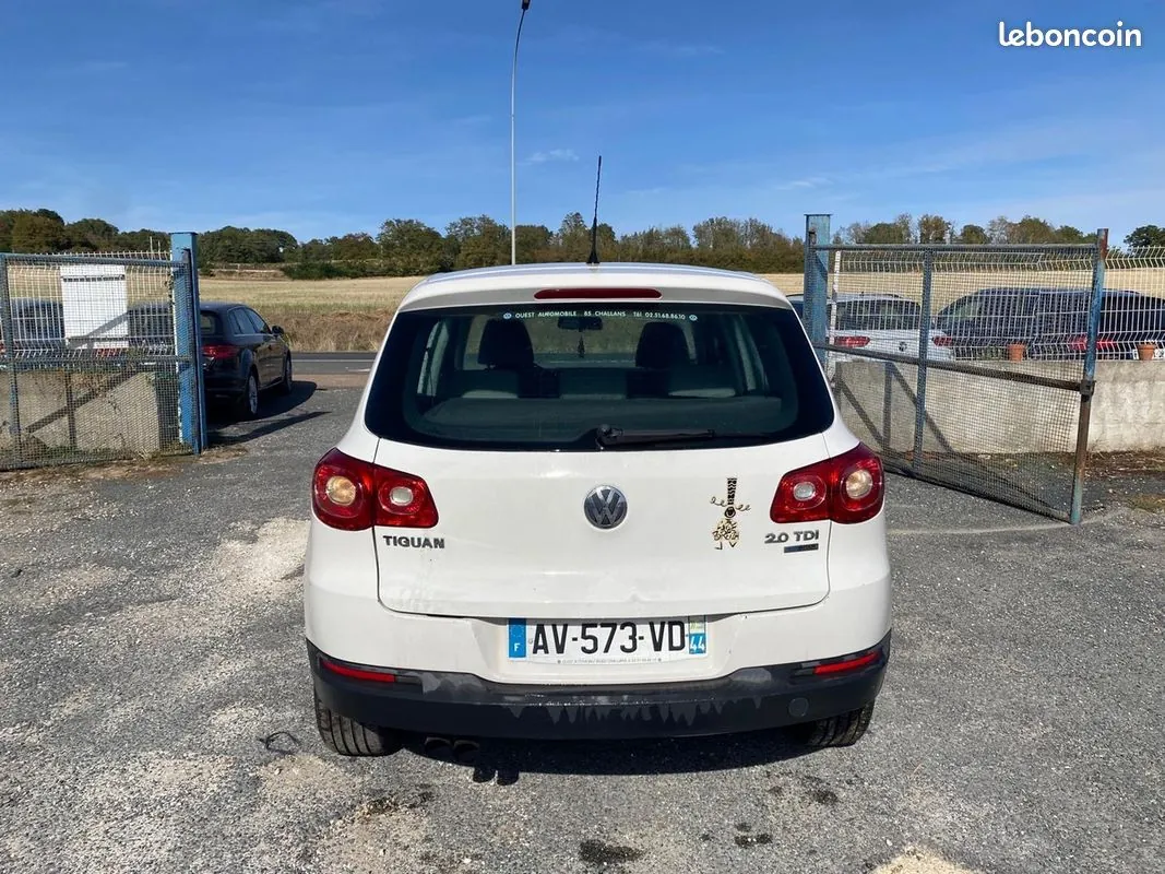 Volkswagen Tiguan 2010 photo 4