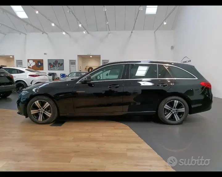 Mercedes-Benz C 2026 photo 3