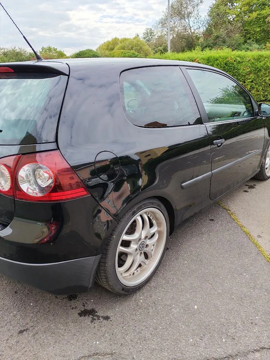 Volkswagen Golf 2007 photo 2