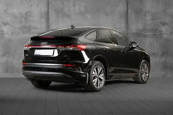Audi Q4 E-Tron 2023 photo 3