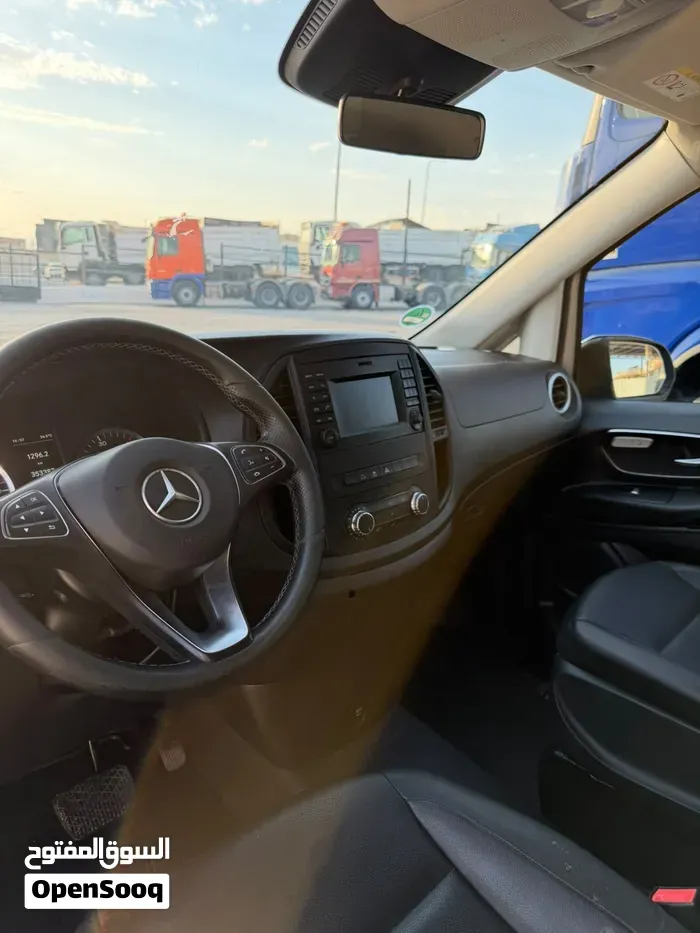 Mercedes-Benz V-Class 2018 photo 3
