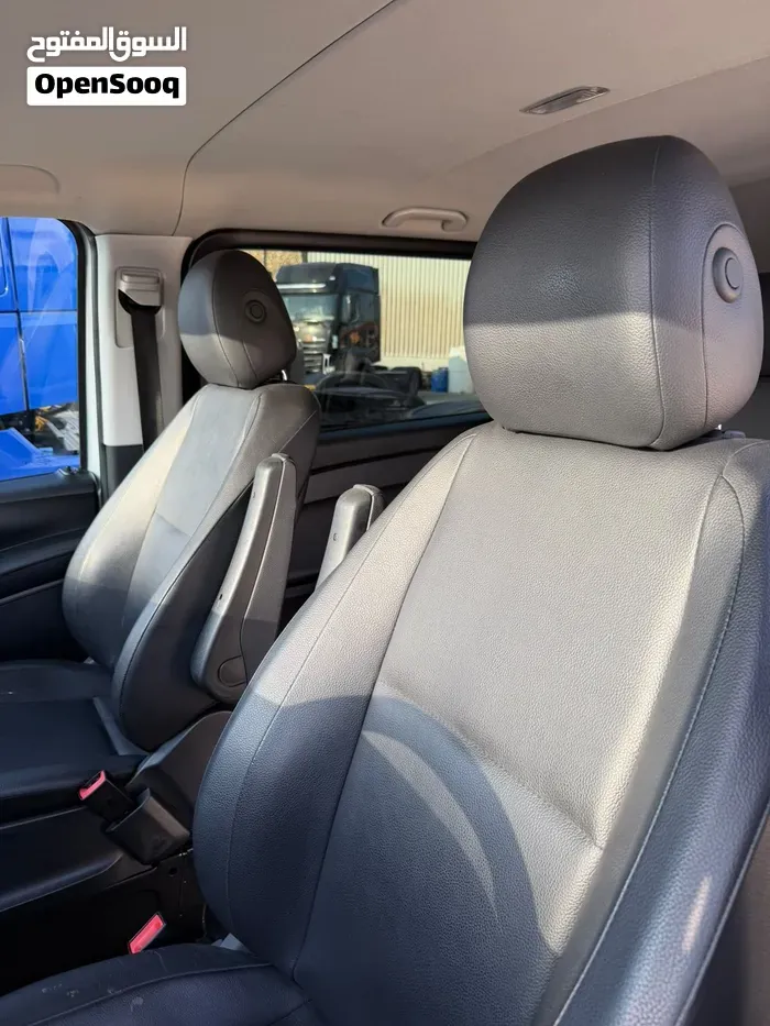 Mercedes-Benz V-Class 2018 photo 2