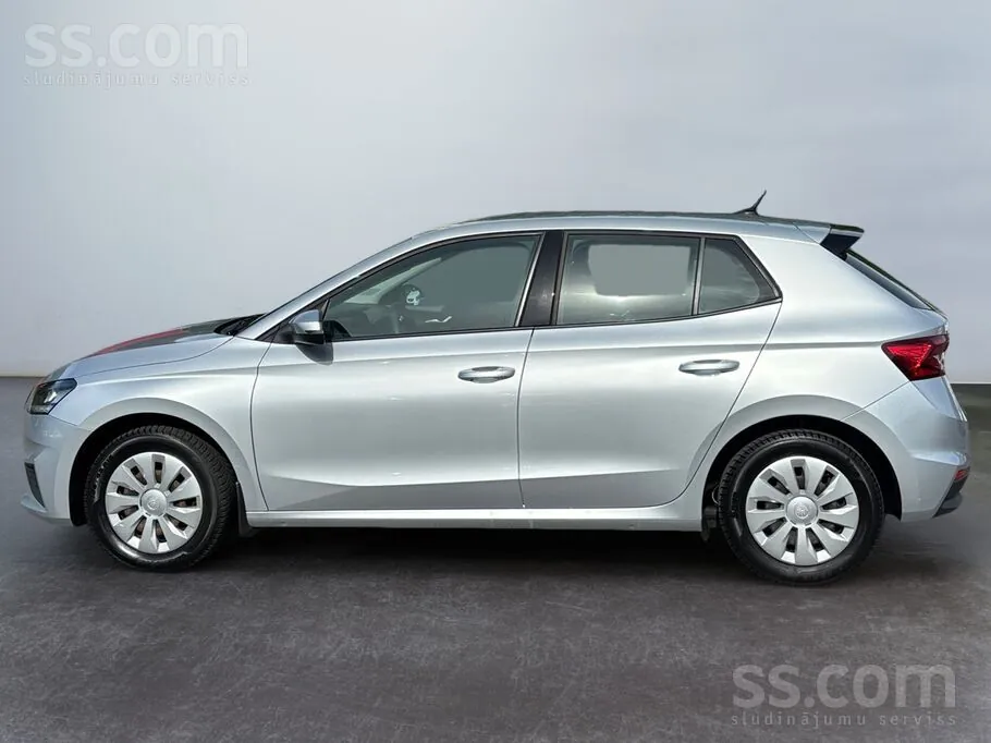 Skoda Fabia 2023 photo 2