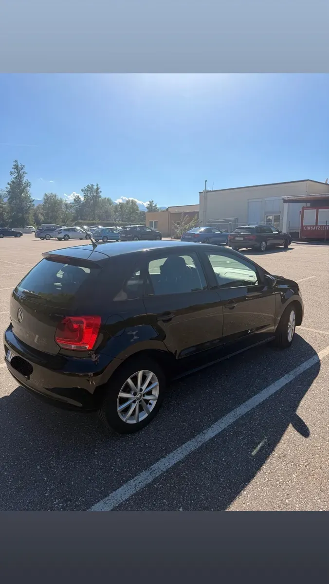 Volkswagen Polo 2012 photo 3
