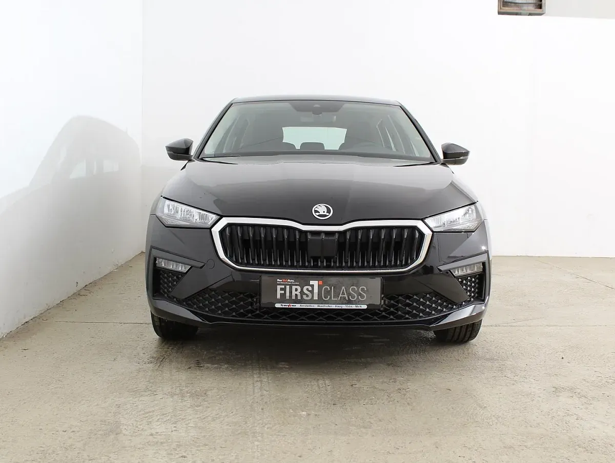 Skoda Scala 2025 photo 2