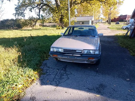 Mazda 626 1987 photo 5