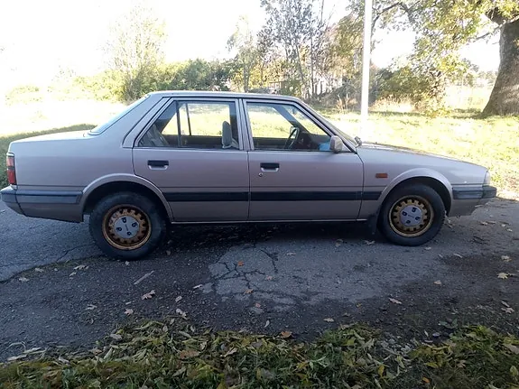 Mazda 626 1987 photo 2