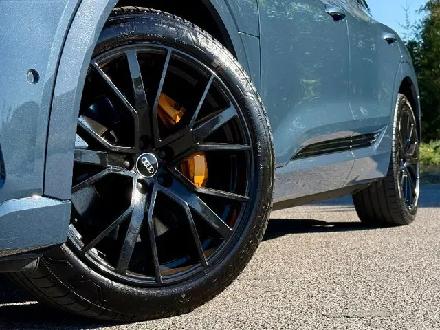 Audi E-Tron 2023 photo 3
