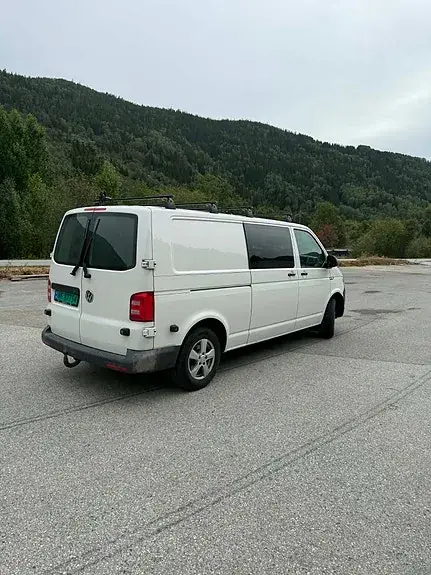 Volkswagen Transporter 2018 photo 3