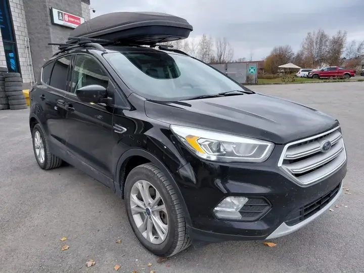Ford Escape 2018 photo 3