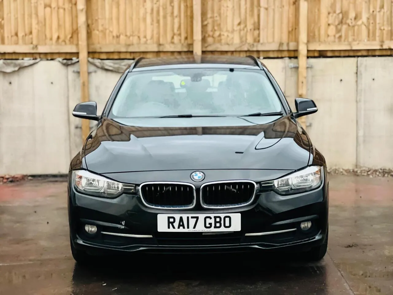 BMW 3 Series 2017 photo 2