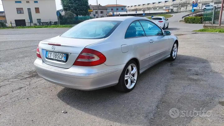 Mercedes-Benz Clk 270 Cdi 2005 photo 4