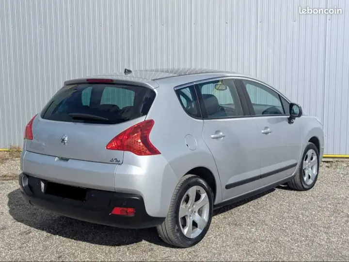 Peugeot 3008 2010 photo 3