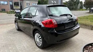 Toyota Auris 2007 photo 2