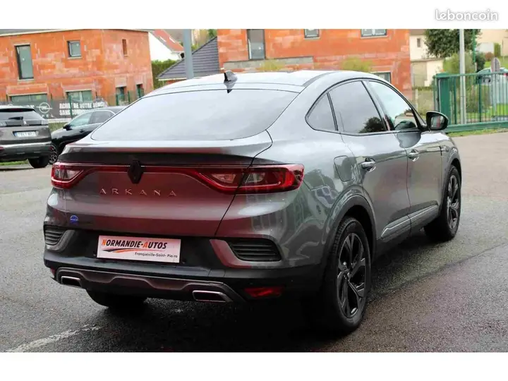 Renault Arkana 2023 photo 2