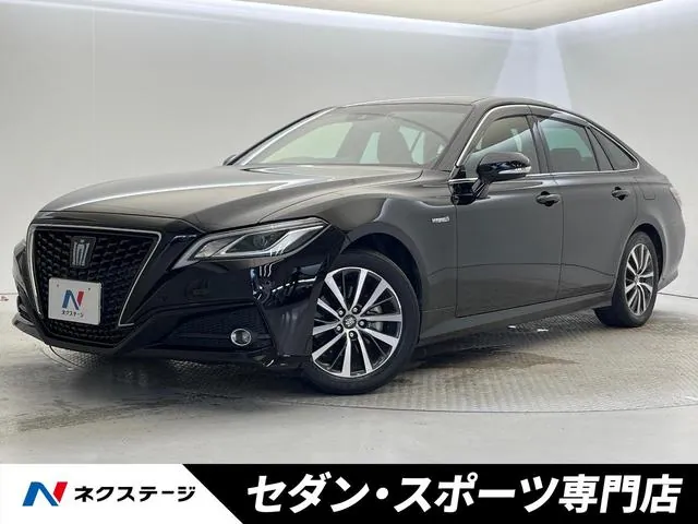 Toyota Crown Hybrid