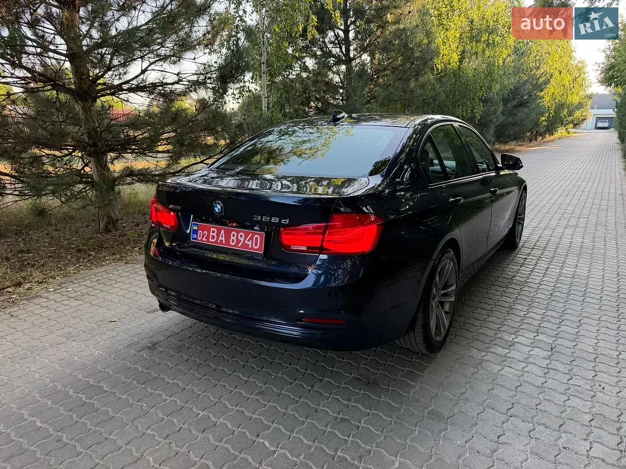 BMW 3 Series 2017 photo 5