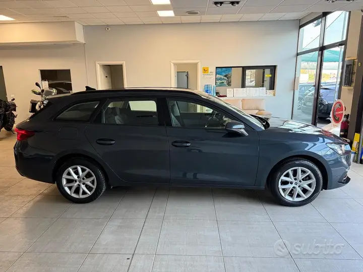 Seat Leon 2023 photo 5