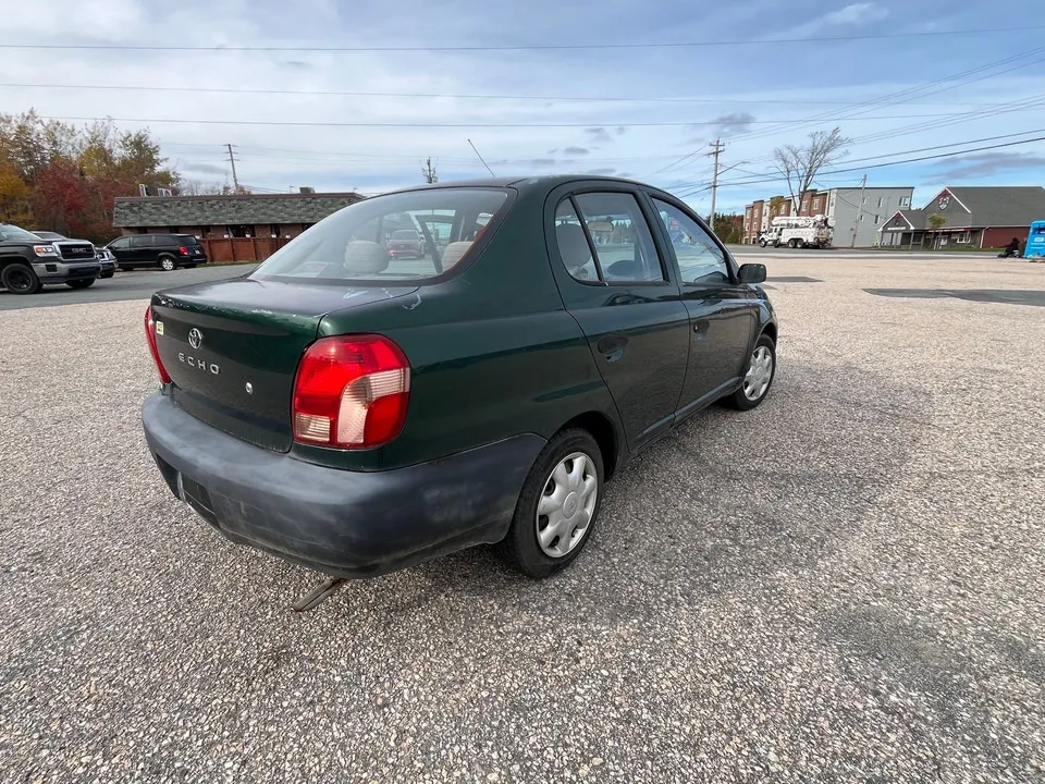 Toyota Echo 2002 photo 4