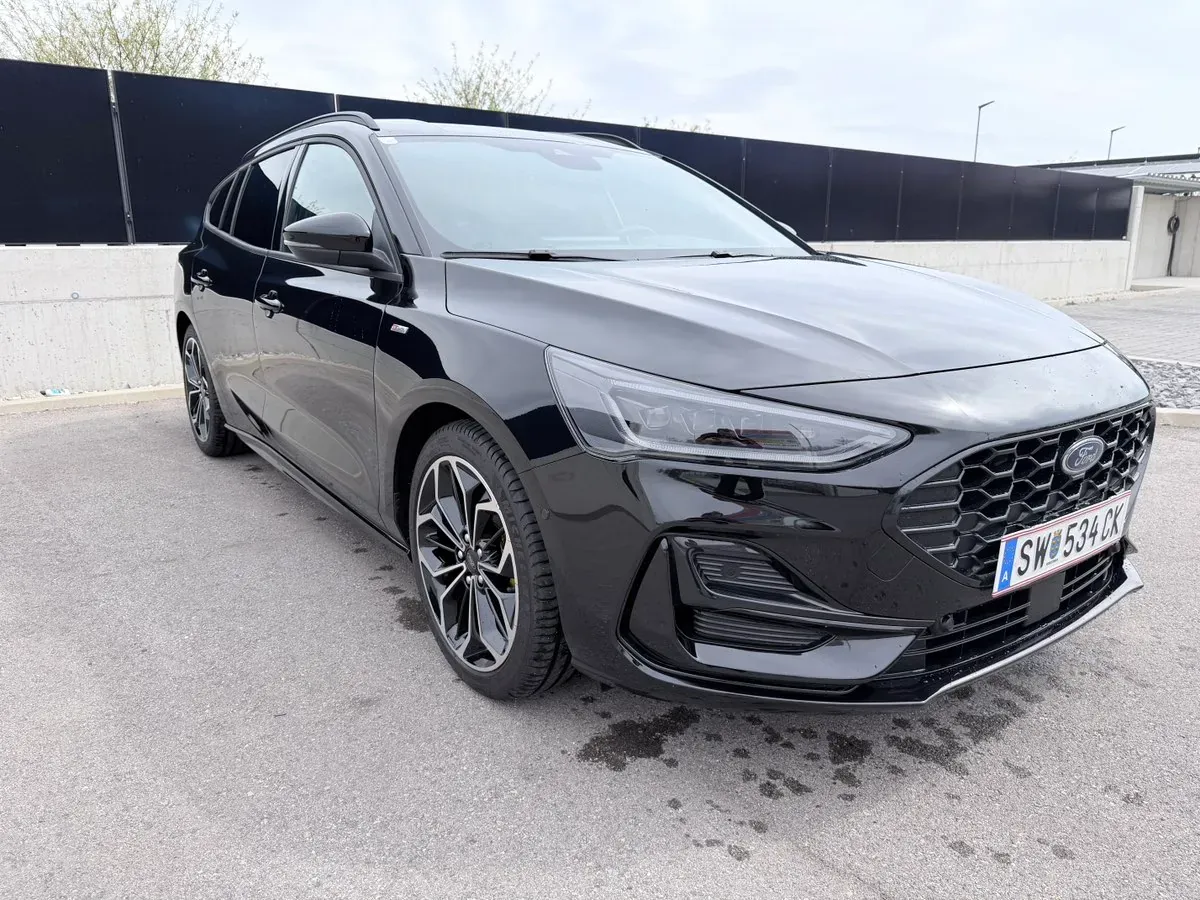 Ford Focus 2022 photo 3