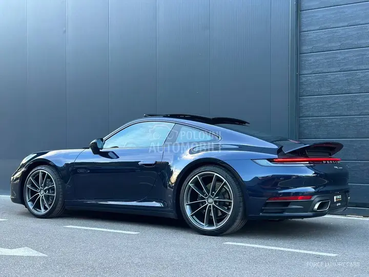 Porsche 911 2021 photo 4