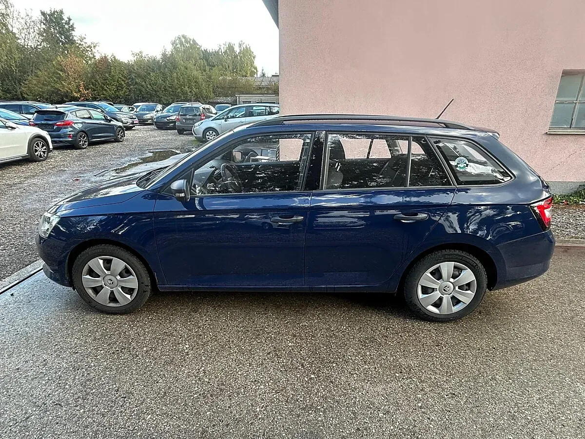 Skoda Fabia 2015 photo 2