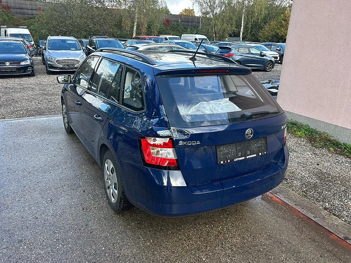 Skoda Fabia 2015 photo 3