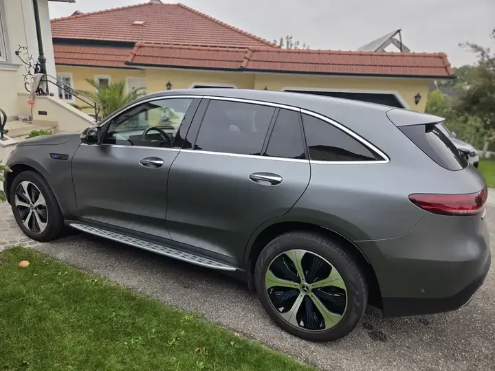 Mercedes-Benz Eqc 2021 photo 3