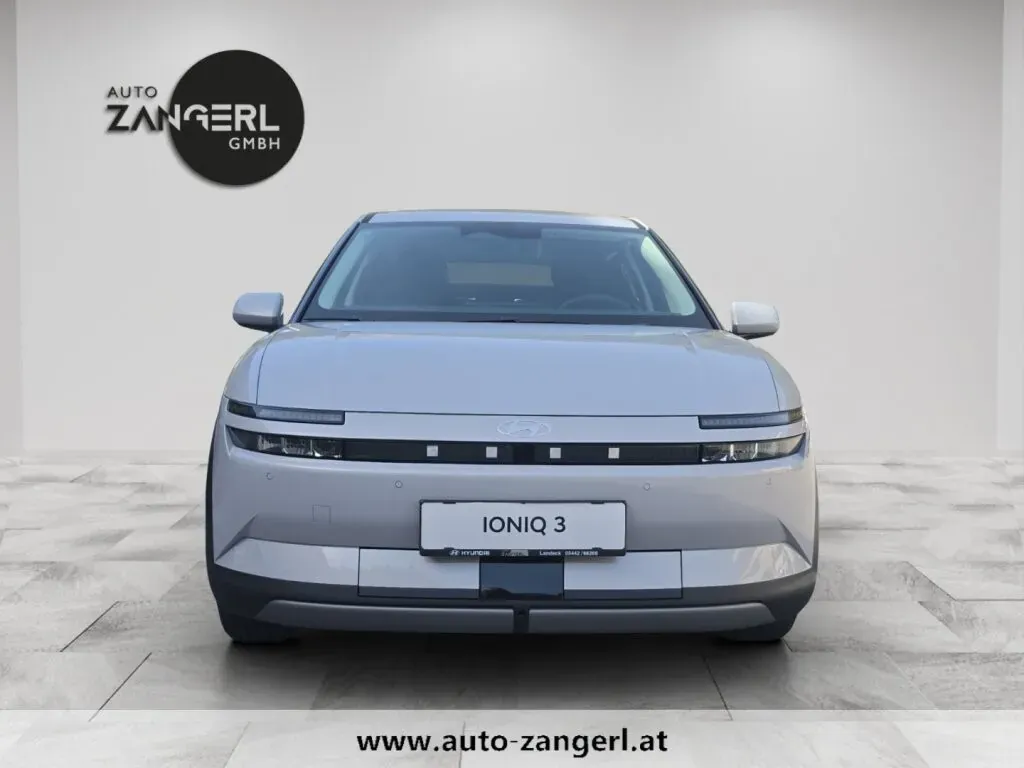 Hyundai Ioniq 3 photo 2