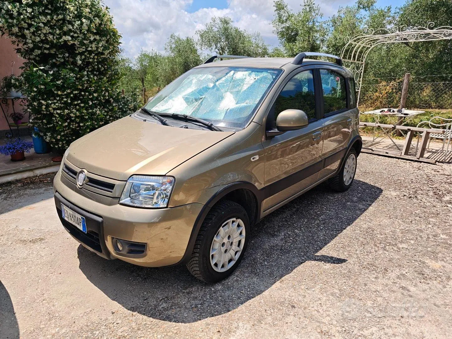 Fiat Panda 2010 photo 2