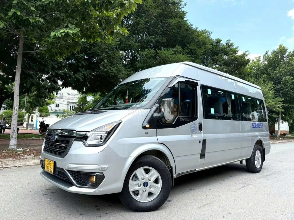 Ford Transit 2023 photo 2