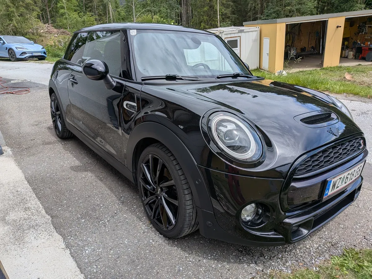 Mini Cooper S 2018 photo 3